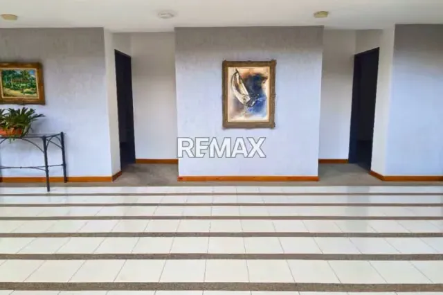 Apartamento en Venta Urb Sebucán, 219Mt2,3H+S,3B+S,3E. 26-25 - 3