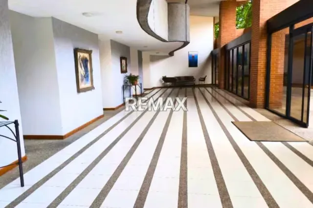 Apartamento en Venta Urb Sebucán, 219Mt2,3H+S,3B+S,3E. 26-25 - 4