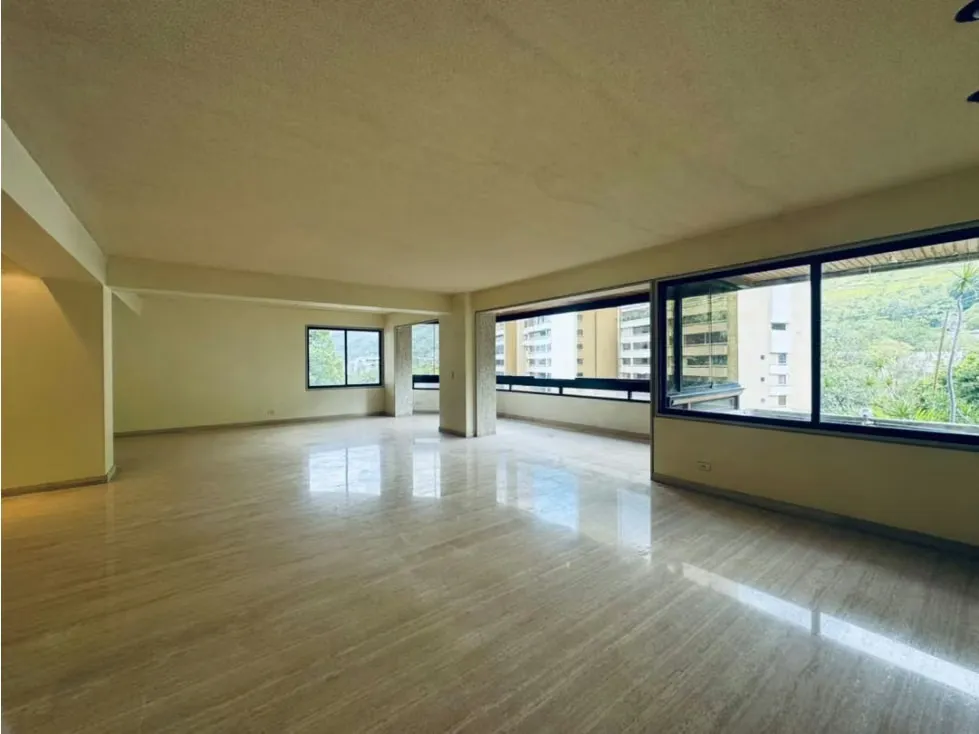Se vende apartamento 264m2 4h/4b/3p Los Chorros 0078 - 2