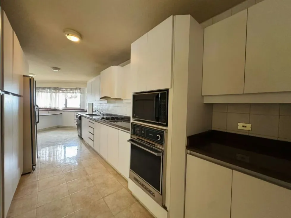 Se vende apartamento 264m2 4h/4b/3p Los Chorros 0078 - 5