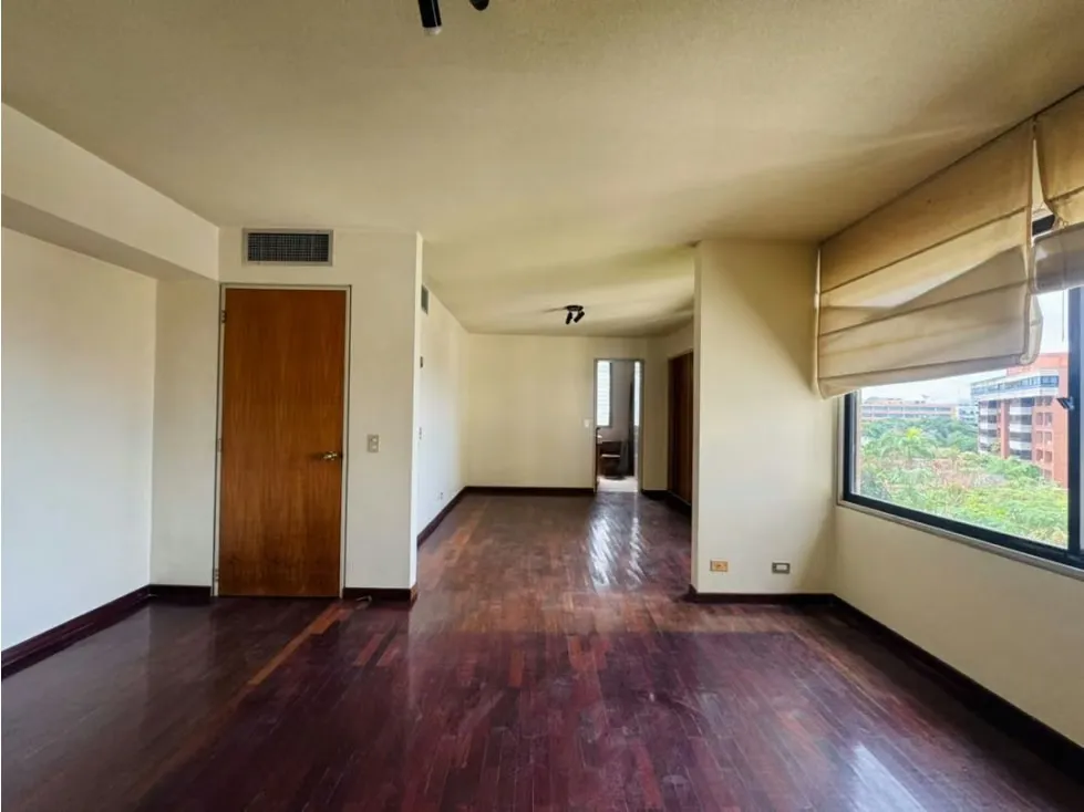 Se vende apartamento 264m2 4h/4b/3p Los Chorros 0078 - 7