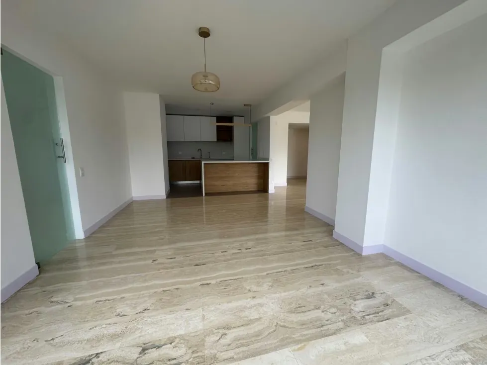 Se vende apartamento 201m2 Altamira 3521 - 13