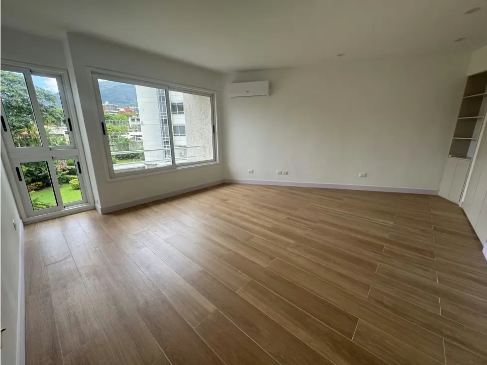 Se vende apartamento 201m2 Altamira 3521 - 15