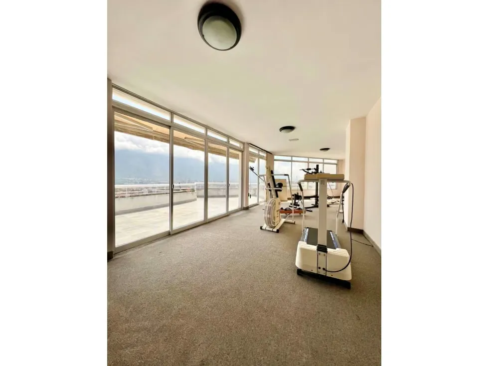 Apartamento PH en Venta en Colinas de Valle Arriba 3H+S/ 5B/ 5P/ 3M - 39