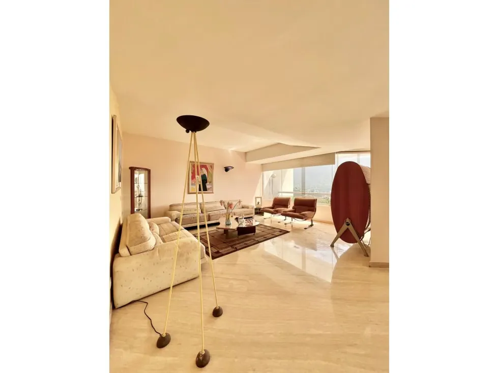 Apartamento PH en Venta en Colinas de Valle Arriba 3H+S/ 5B/ 5P/ 3M - 48