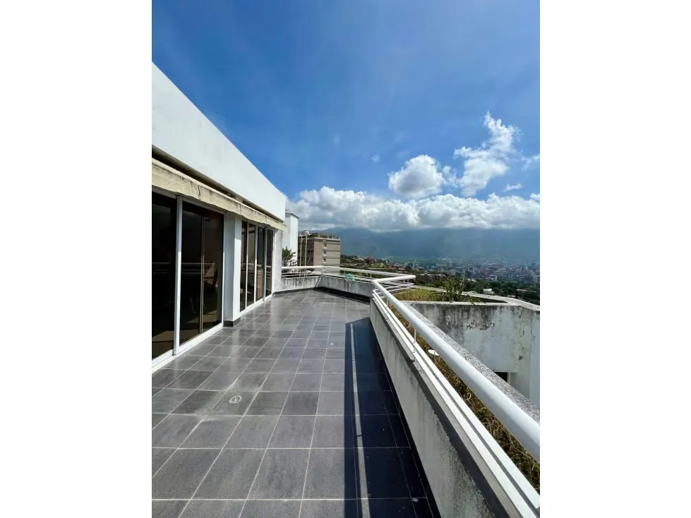 Apartamento PH en Venta en Colinas de Valle Arriba 3H+S/ 5B/ 5P/ 3M - 54