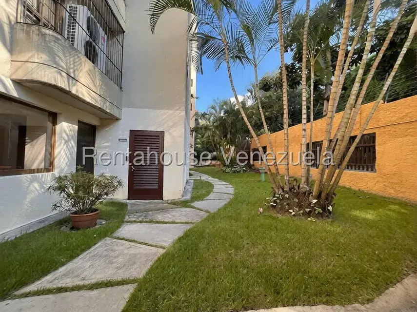 Apartamento (1 Nivel) en Venta en Los Samanes, Distrito Metropolitano - 20
