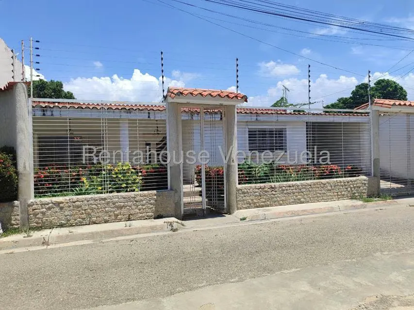 Casa (Contemporaneo) en Venta en Las Amazonas, Aragua