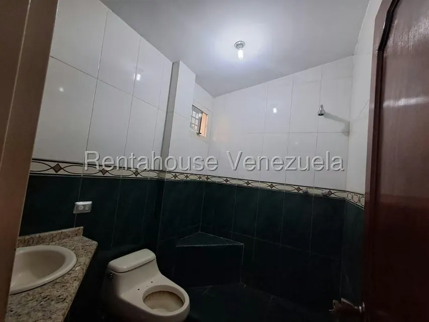 Casa (Contemporaneo) en Venta en Las Amazonas, Aragua - 24