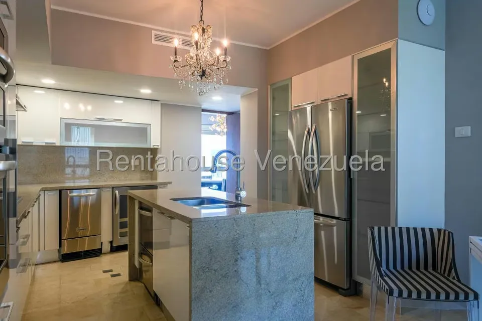 Apartamento (1 Nivel) en Alquiler en Las Mesetas de Santa Rosa de Lima, Distrito Metropolitano - 14
