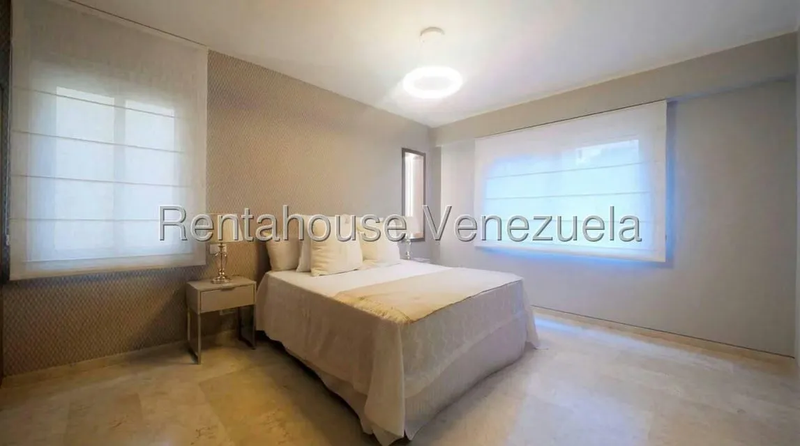 Apartamento (1 Nivel) en Alquiler en Las Mesetas de Santa Rosa de Lima, Distrito Metropolitano - 27