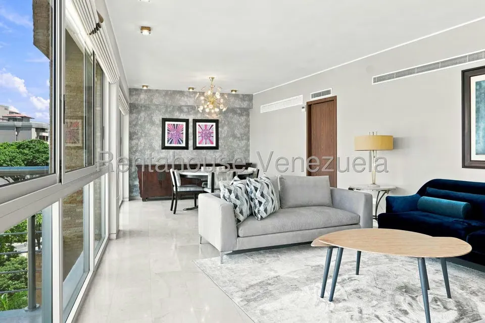 Apartamento (1 Nivel) en Alquiler en Las Mesetas de Santa Rosa de Lima, Distrito Metropolitano - 4