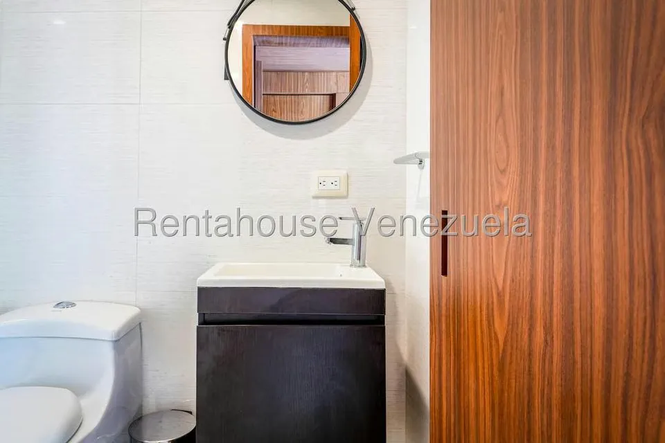 Apartamento (1 Nivel) en Alquiler en Las Mesetas de Santa Rosa de Lima, Distrito Metropolitano - 10