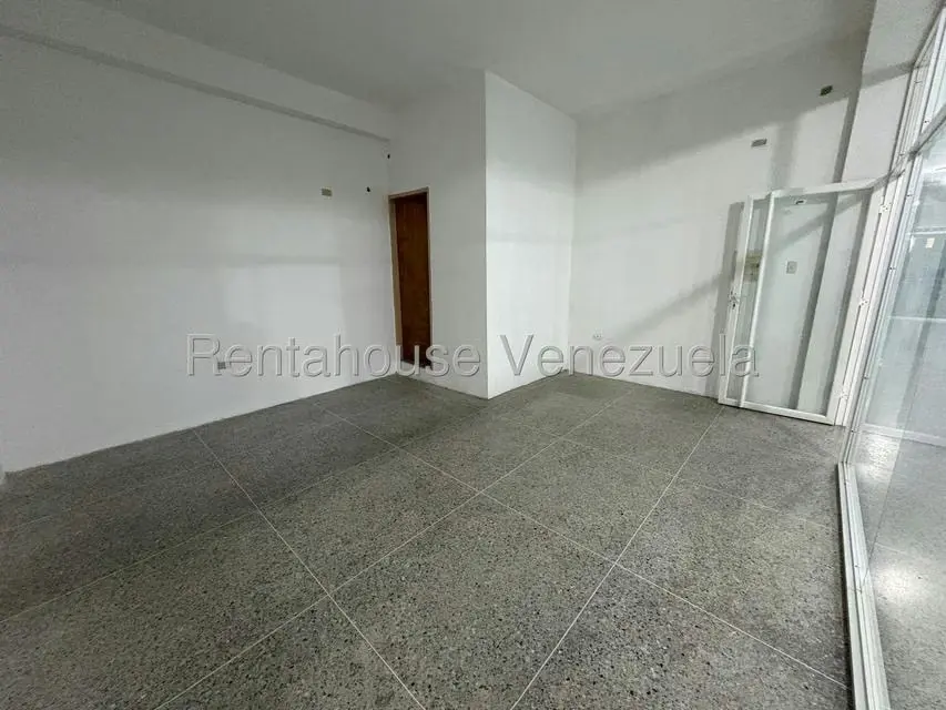 Local Comercial en Alquiler en Zona Oeste, Lara - 9