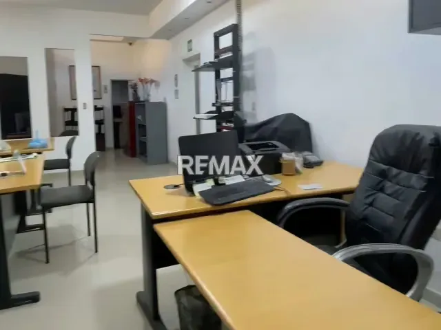 Edificio Comercial Av. Bolivar - 5
