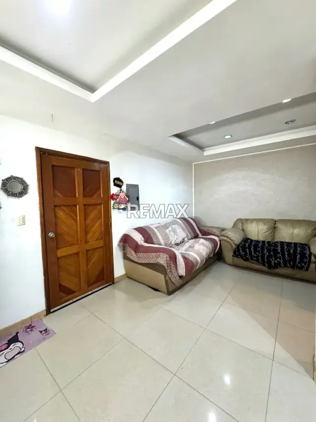 Se Ofrece en Venta Apartamento ubicado en Residencias Mikaela en Nueva Barcelona - 5