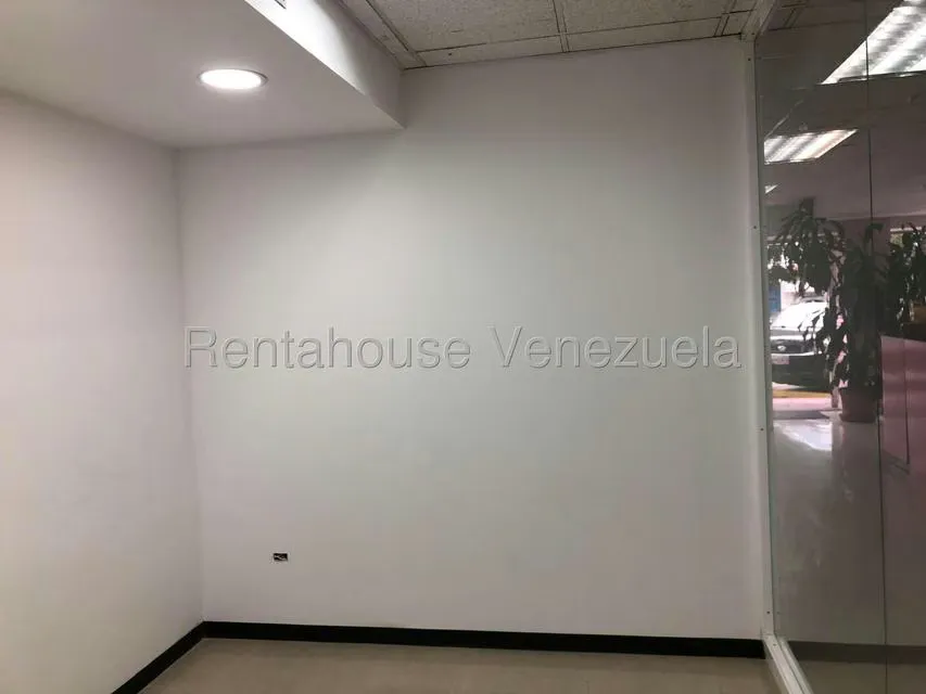 Local Comercial en Alquiler en Santa Marta, Distrito Metropolitano - 4