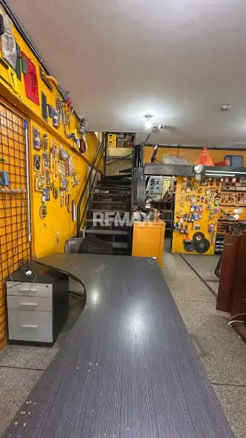 LOCAL COMERCIAL CON MÁXIMA VISIBILIDAD EN ZONA DE ALTO TRÁFICO, UBICADO EN EL CENTRO COMERCIAL CONSOLIDADO DE PUERTO CABELLO