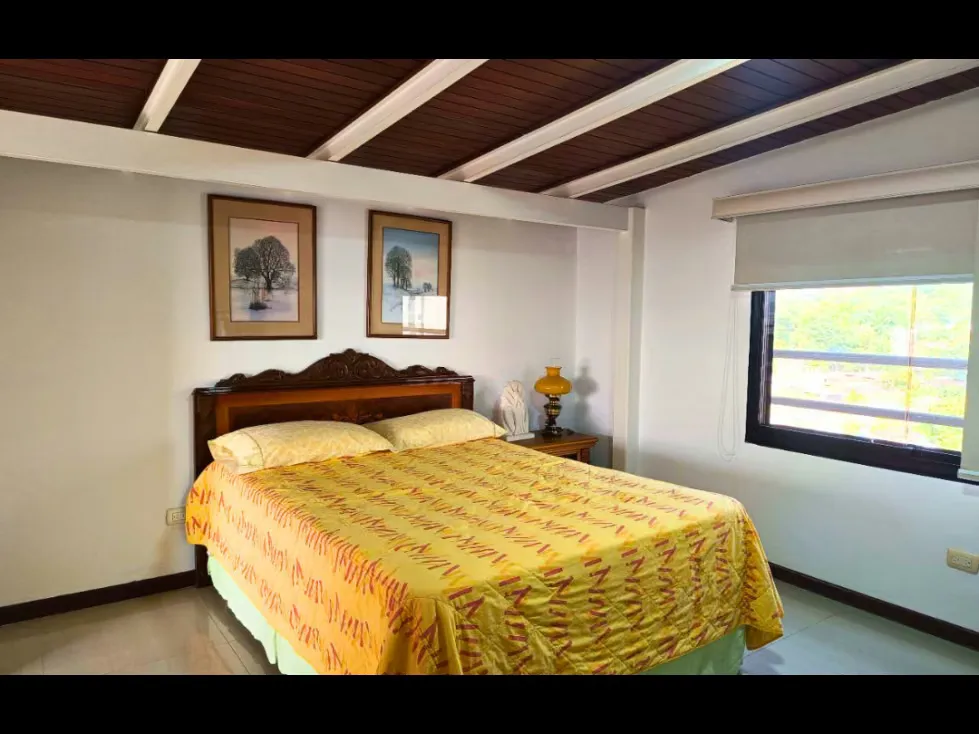 Venta de PH, Urb Los Chorros, 502mt2,5H,6B,7E 26-11 - 19
