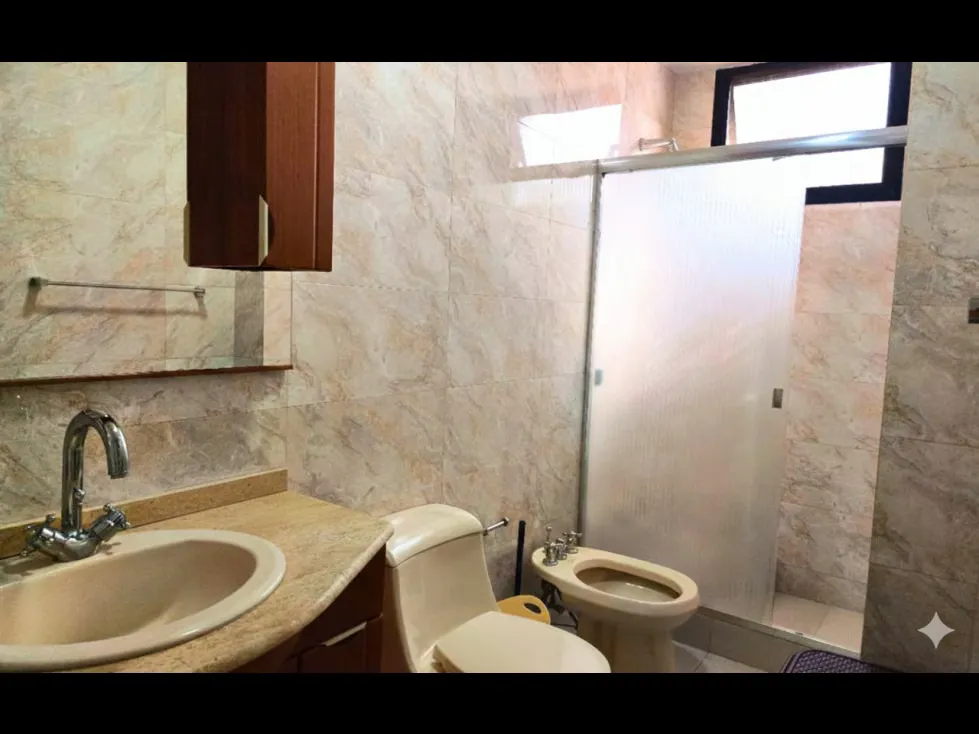 Venta de PH, Urb Los Chorros, 502mt2,5H,6B,7E 26-11 - 23