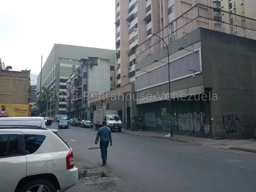 Local Comercial en Venta en Parroquia La Candelaria, Distrito Metropolitano - 2