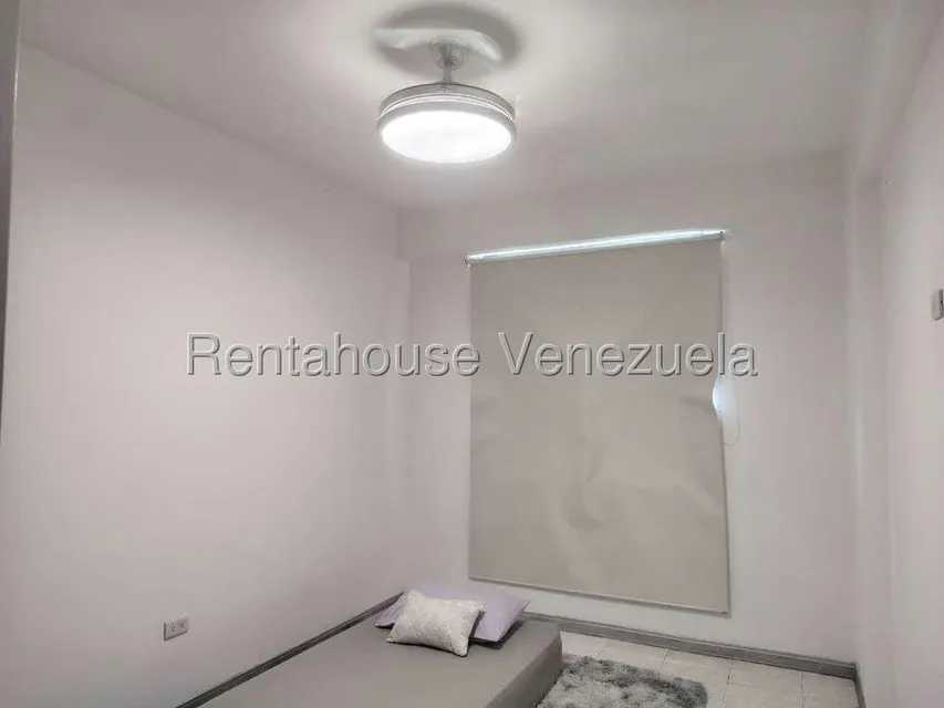 Apartamento (1 Nivel) en Alquiler en La Florida, Distrito Metropolitano - 17