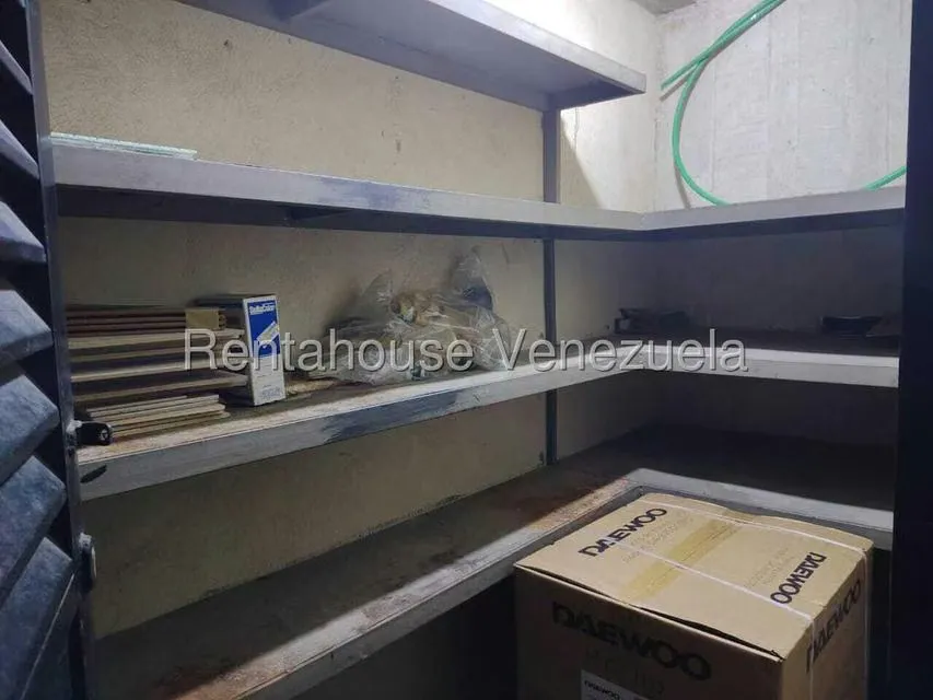 Apartamento (1 Nivel) en Alquiler en La Florida, Distrito Metropolitano - 27