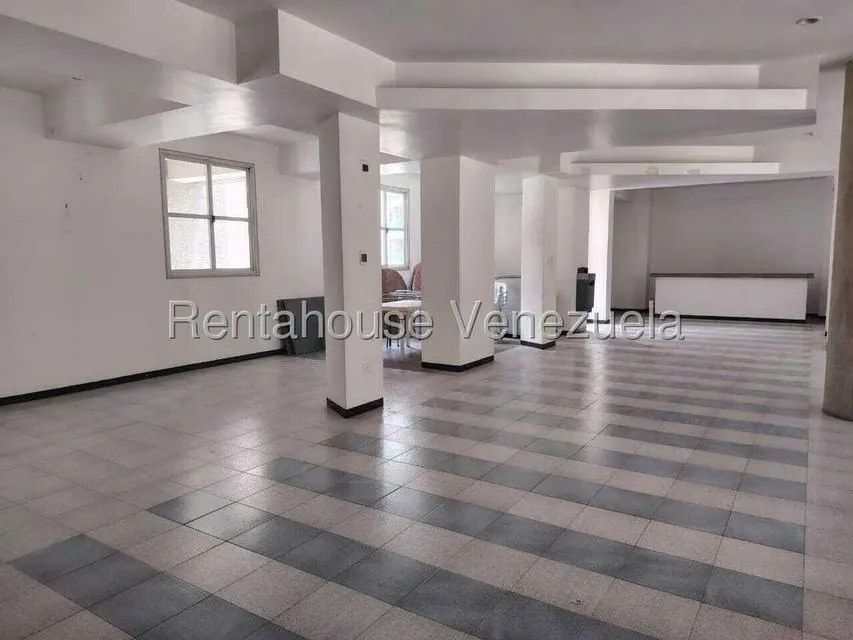 Apartamento (1 Nivel) en Alquiler en La Florida, Distrito Metropolitano - 30