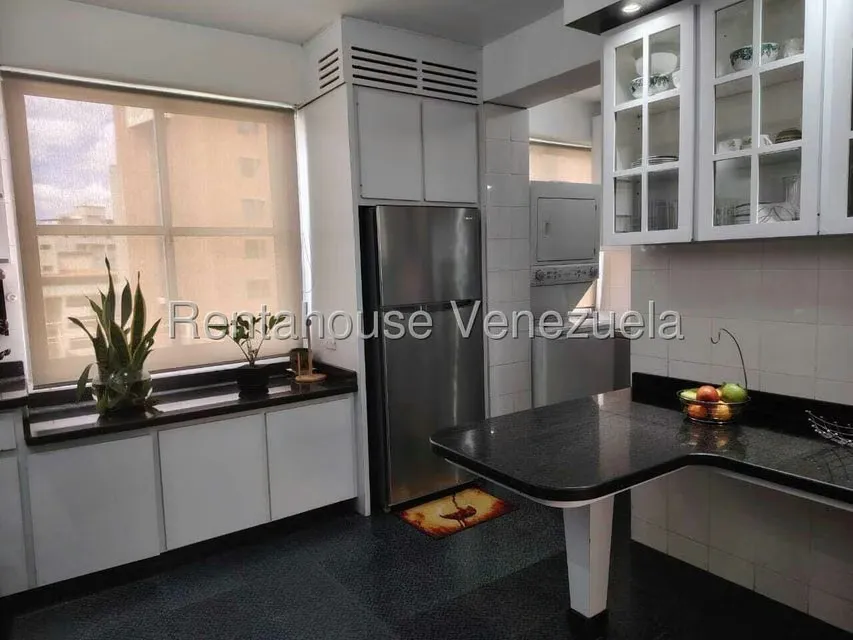 Apartamento (1 Nivel) en Alquiler en La Florida, Distrito Metropolitano - 10