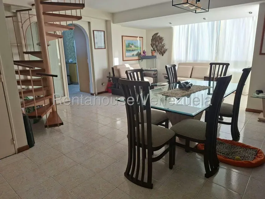 Apartamento (Duplex) en Venta en Terrazas del Avila, Distrito Metropolitano - 3