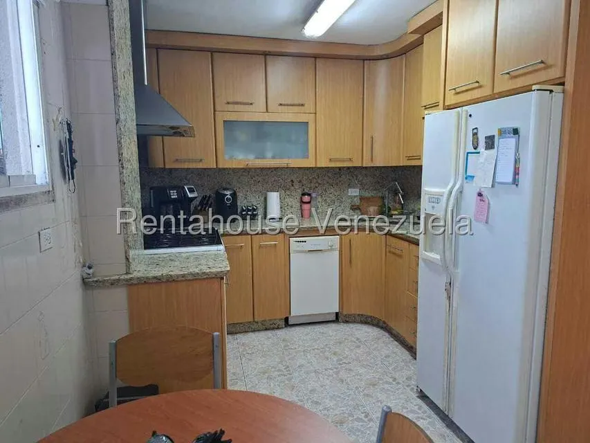 Apartamento (Duplex) en Venta en Terrazas del Avila, Distrito Metropolitano - 35