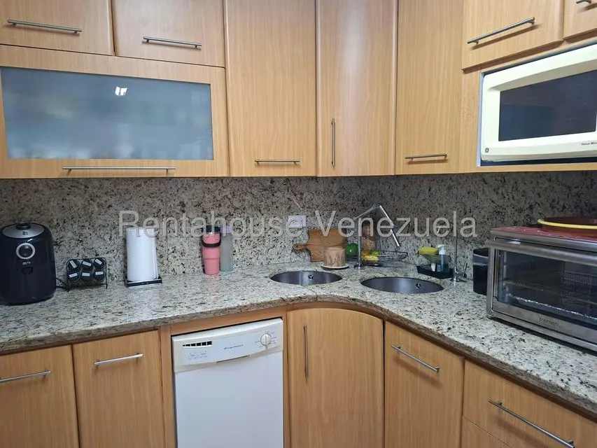 Apartamento (Duplex) en Venta en Terrazas del Avila, Distrito Metropolitano - 9