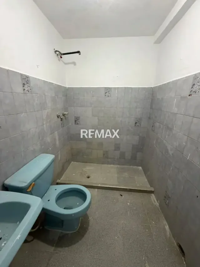 EN VENTA CONSTRUCCIÓN COMERCIAL DE 99 METROS 2 EN CASCO CENTRAL DE TUCACAS - 5