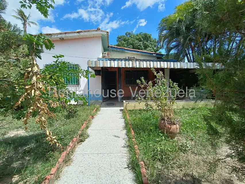 Casa (1 Nivel) en Venta en Santa Rita, Aragua