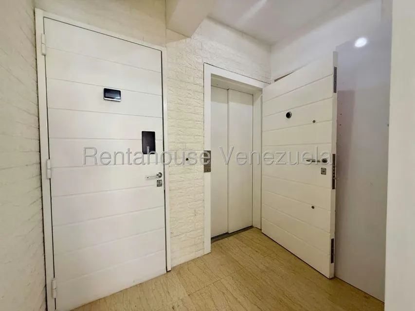 Apartamento (1 Nivel) en Venta en Los Pomelos, Distrito Metropolitano - 16