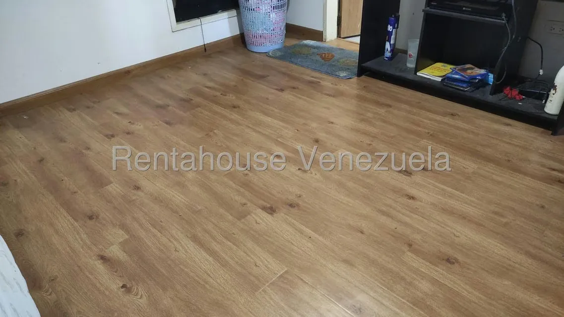 Apartamento (1 Nivel) en Venta en Miravila, Distrito Metropolitano - 26
