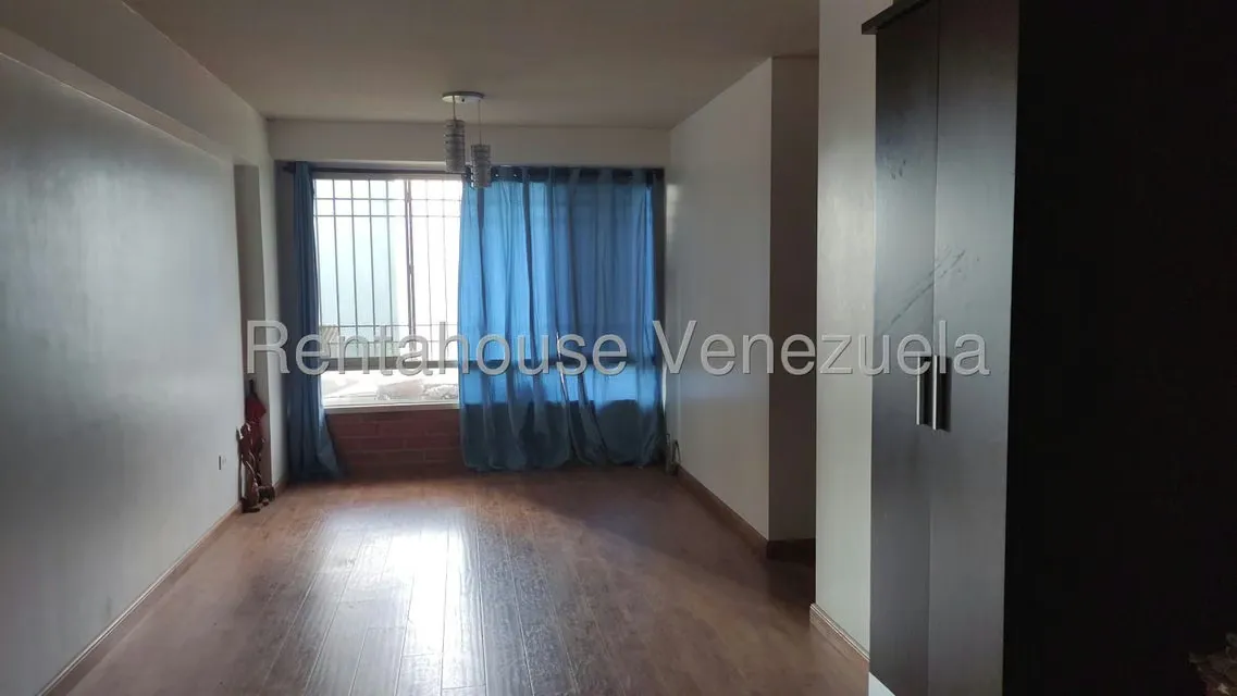 Apartamento (1 Nivel) en Venta en Miravila, Distrito Metropolitano - 5