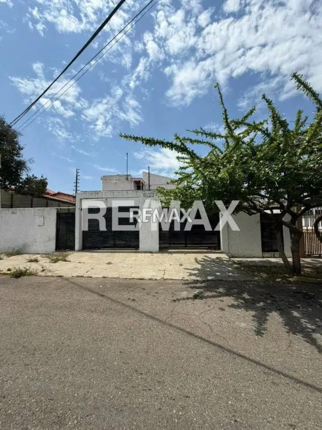 CASA COMERCIAL O RESIDENCIAL SECTOR SANTA MARIA