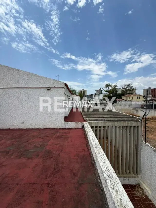 CASA COMERCIAL O RESIDENCIAL SECTOR SANTA MARIA - 11