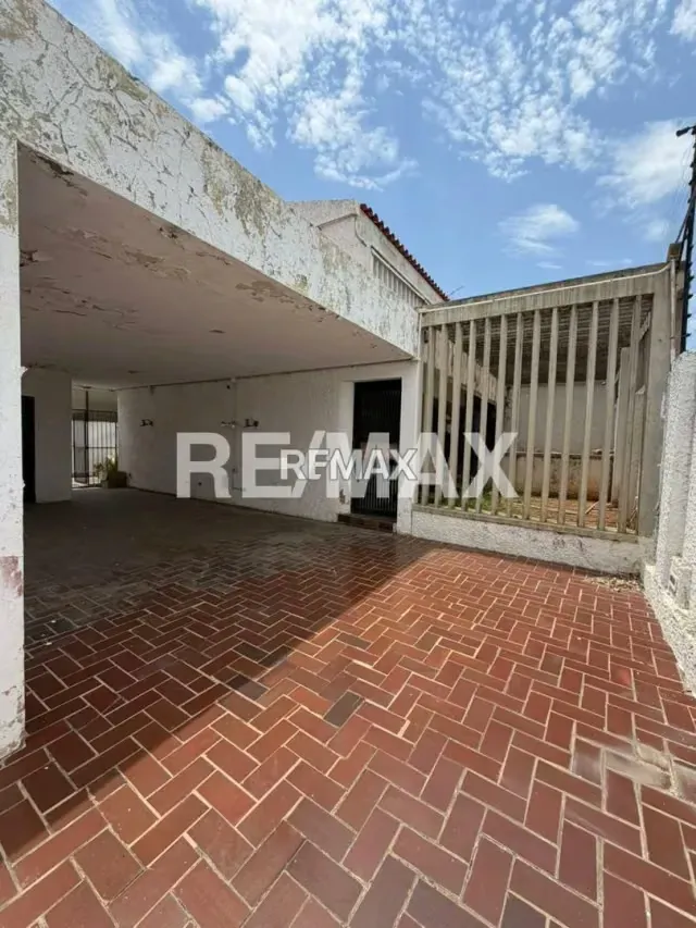CASA COMERCIAL O RESIDENCIAL SECTOR SANTA MARIA - 4