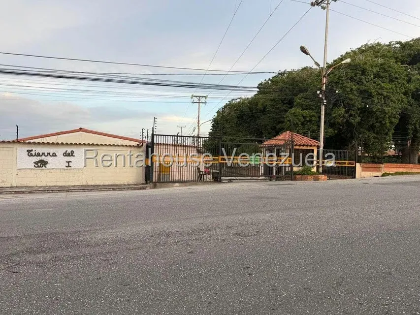 Casa (1 Nivel) en Venta en Tierra del Sol, Lara - 30