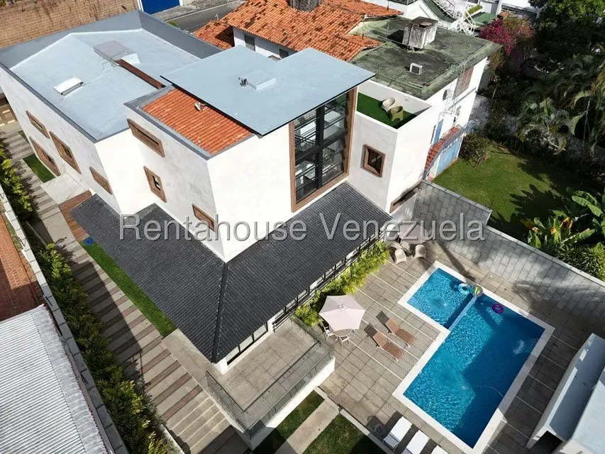 Casa (Multipes Niveles) en Venta en Altamira, Distrito Metropolitano - 3