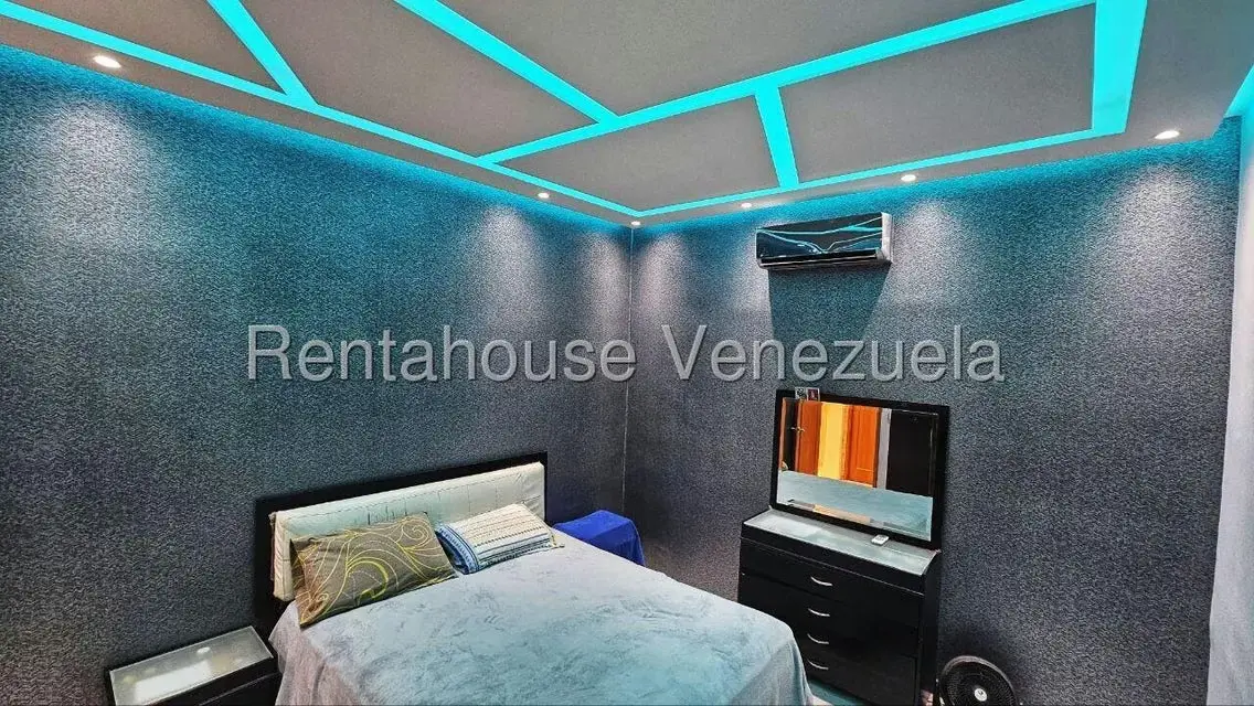 Casa (Multipes Niveles) en Venta en El Paraiso, Distrito Metropolitano - 12