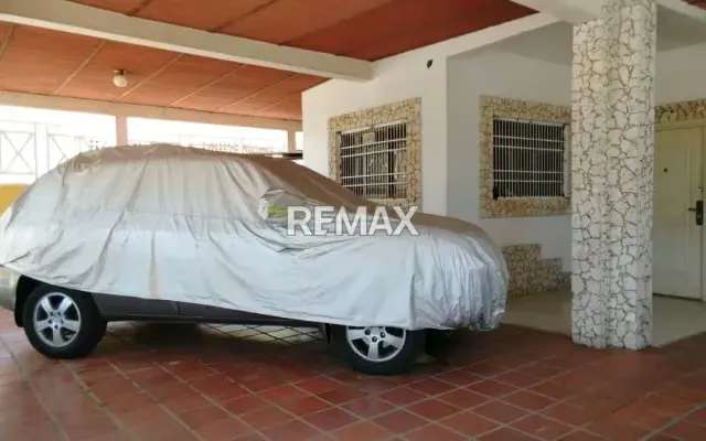 EXCLUSIVA CASA QUINTA CON POTENCIAL RESIDENCIAL Y COMERCIAL, Amparo, La limpia, Maracaibo - 2