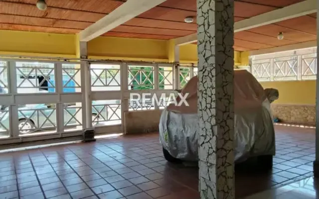 EXCLUSIVA CASA QUINTA CON POTENCIAL RESIDENCIAL Y COMERCIAL, Amparo, La limpia, Maracaibo - 3