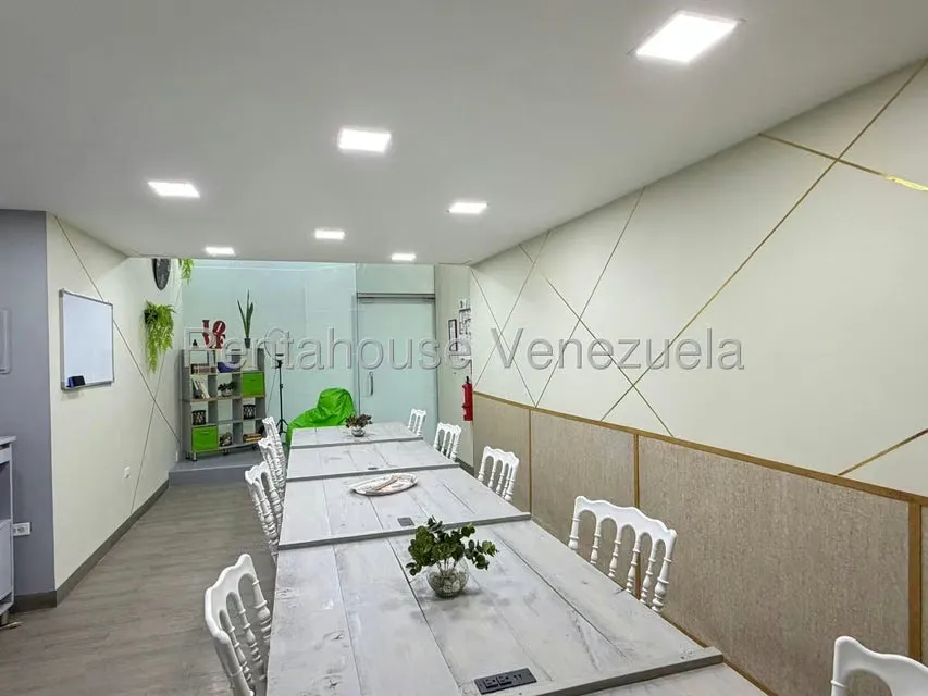 Local Comercial en Venta en El Cafetal, Distrito Metropolitano - 2