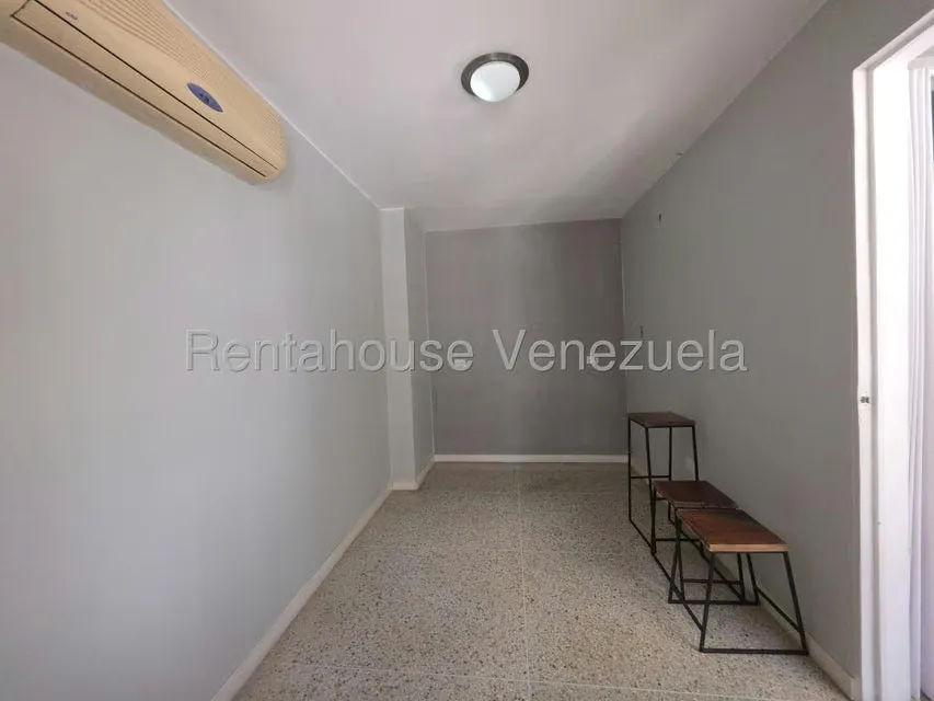 Apartamento (1 Nivel) en Alquiler en Altamira, Distrito Metropolitano - 16