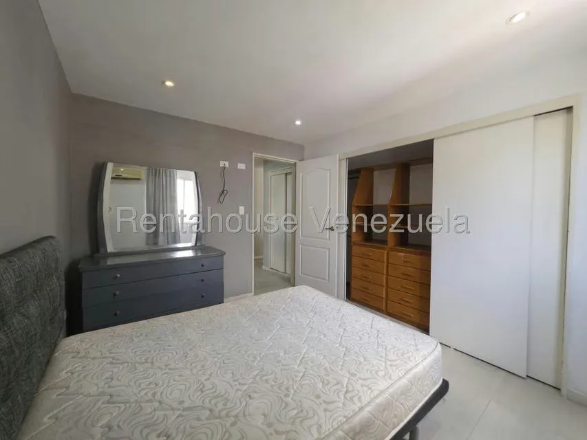 Apartamento (1 Nivel) en Alquiler en Altamira, Distrito Metropolitano - 27