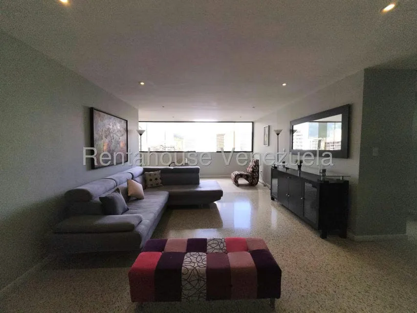 Apartamento (1 Nivel) en Alquiler en Altamira, Distrito Metropolitano - 6