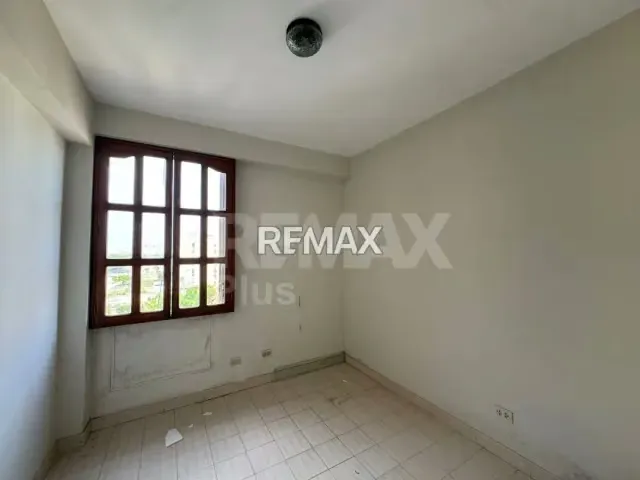 APARTAMENTO EN VENTA EN EL CONJUNTO RESIDENCIAL PALAIMA, AVENIDA GUAJIRA - 8
